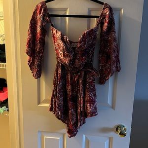 Seek the label romper